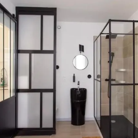 In The Heart Of Old 1 Near The Provencal Market Apartment